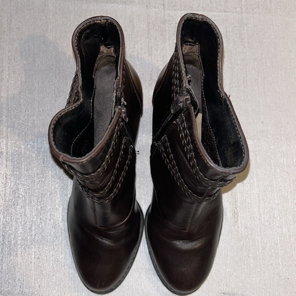 Life Stride ‘Yohanna’ Deep Dark Brown Ankle Booties Braided Trim Size 6.5 New - Picture 9 of 15